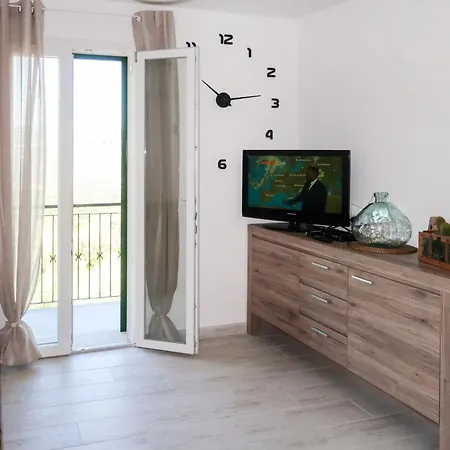דירה A Ca' Gialla - Aeg100 By Interhome *
