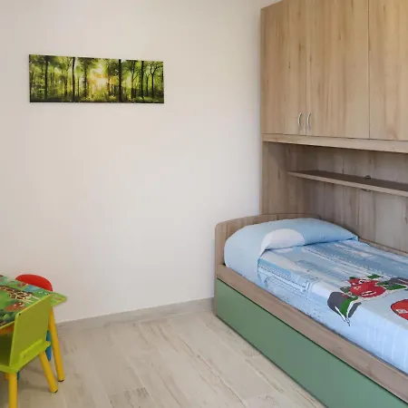 A Ca' Gialla - Aeg100 By Interhome *
