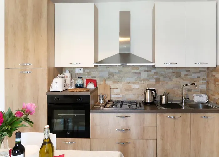 A Ca' Gialla - Aeg100 By Interhome *